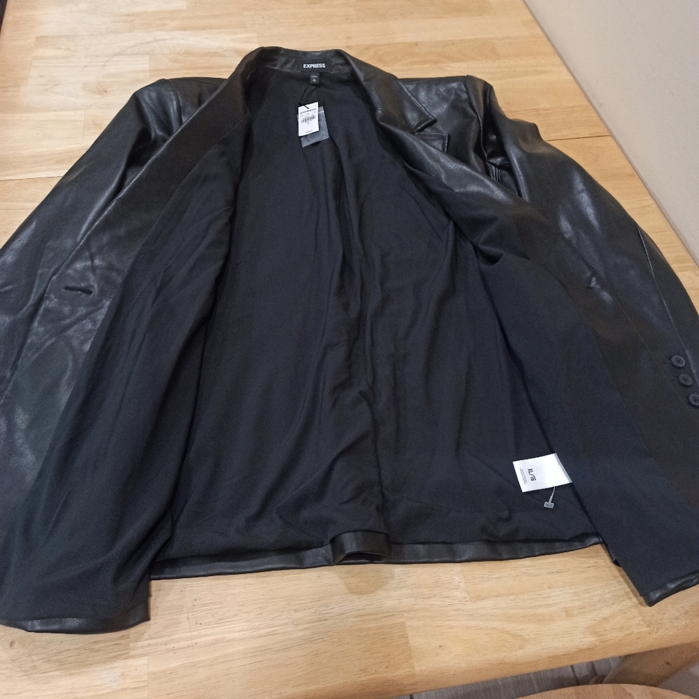 NEW EXPRESS BLACK FAUX LEATHER ONE BUTTON BLAZER JACKET SZ XL - Picture 12 of 16
